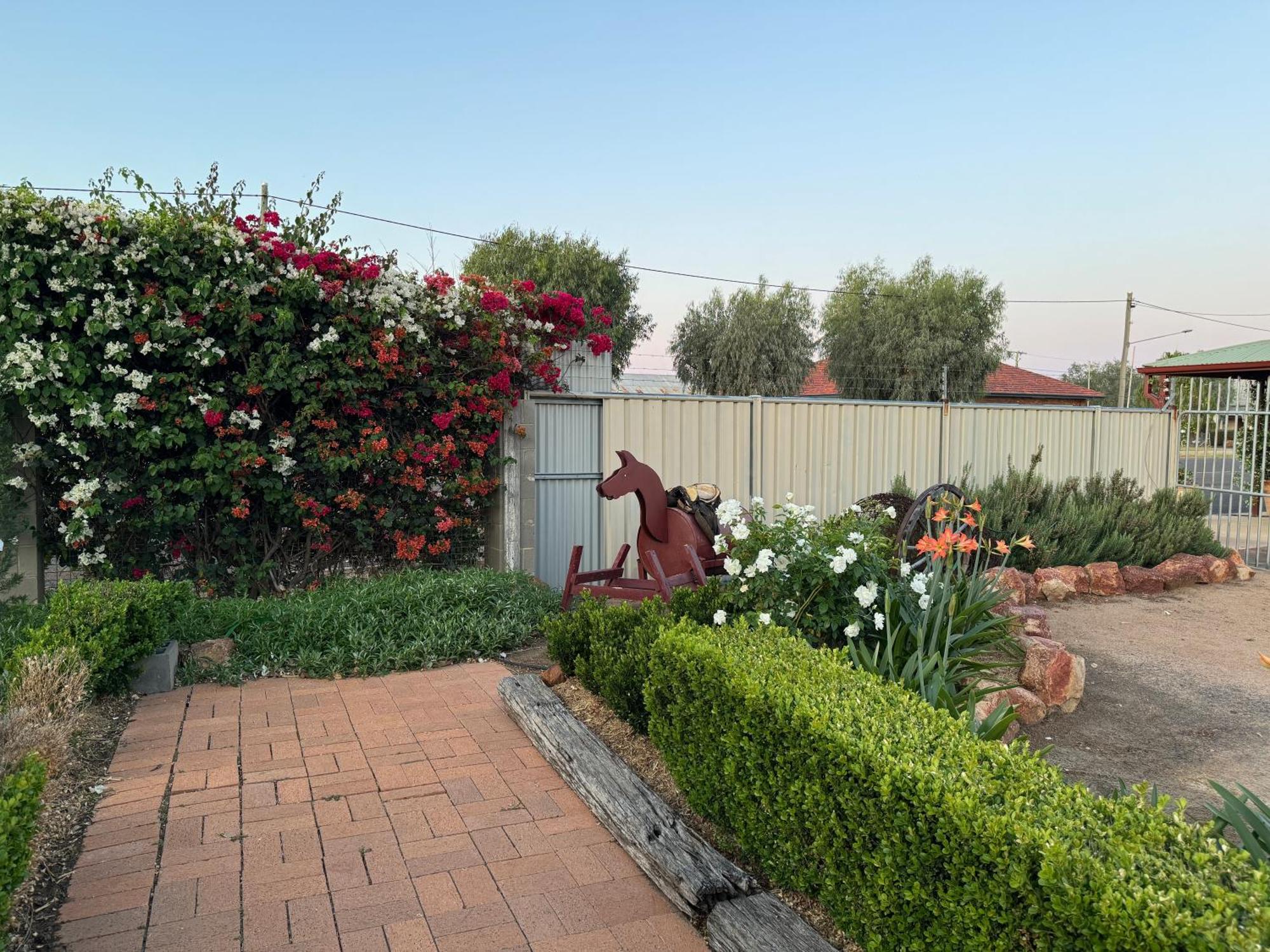 Club Boutique Hotel Cunnamulla Esterno foto