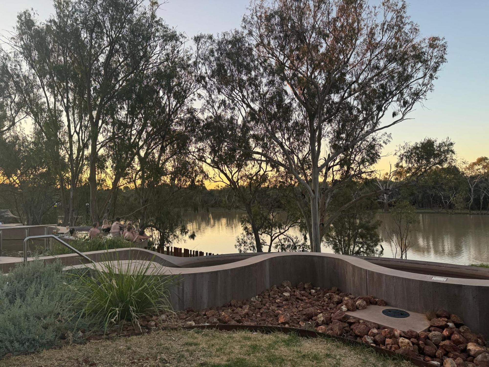 Club Boutique Hotel Cunnamulla Esterno foto